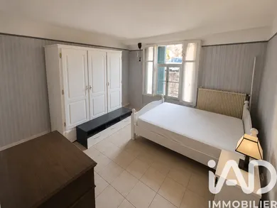 Apartment in Rians (83560)