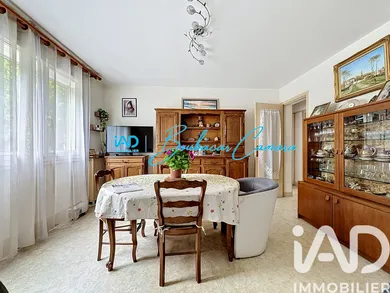 Apartment in Houilles (78800)