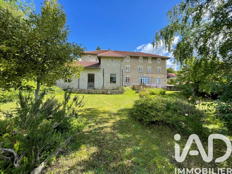 Maison 3 pièces 295 m² · à Chasselay · 295 m² · 365 000 €