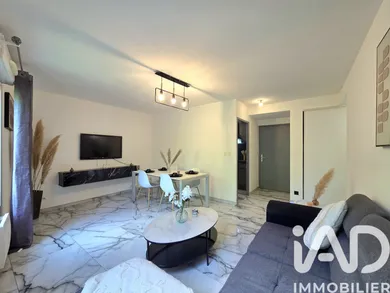 Apartment in Nîmes (30000)