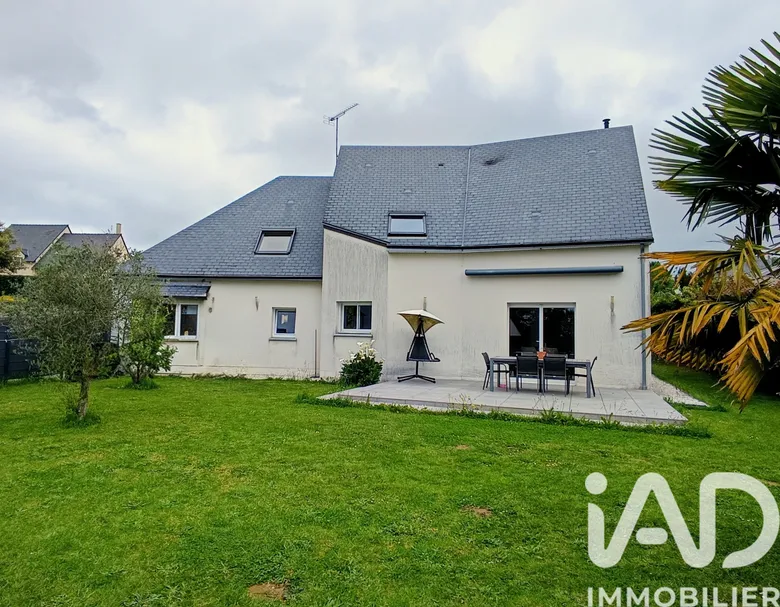 Maison 7 pièces 150 m² · à Saint-Denis-de-Gastines · 150 m² · 268 000 €