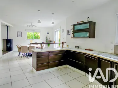 House in Saint-Denis-de-Gastines (53500)
