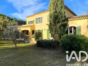 Traditional house in Carpentras (84200)