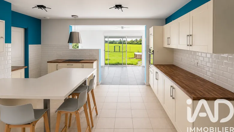 Maison 7 pièces 155 m² · à Morand · 155 m² · 291 200 €
