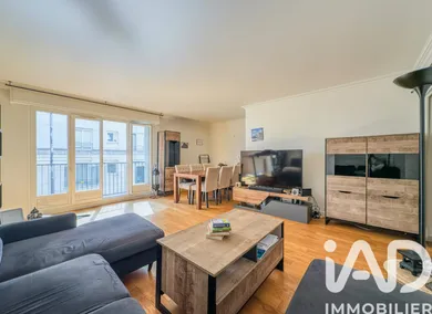 Apartment in Paris (75015)