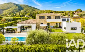 Architectural house in Auribeau-sur-Siagne (06810)