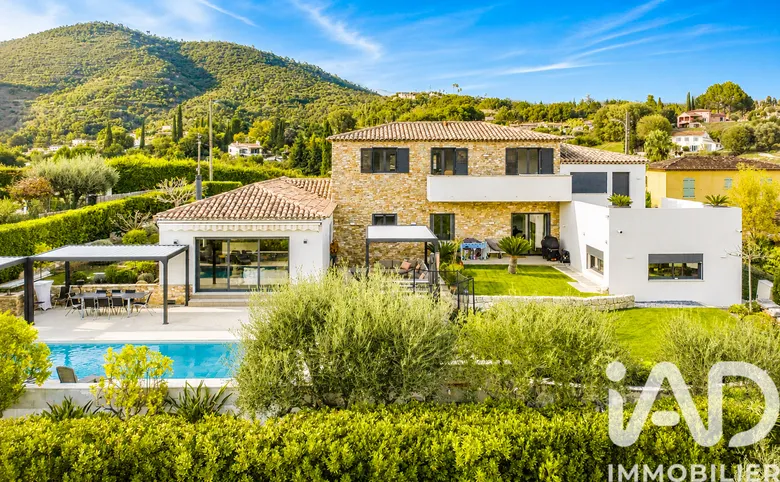 Maison 10 pièces 360 m² · à Auribeau-sur-Siagne · 360 m² · 2 350 000 €
