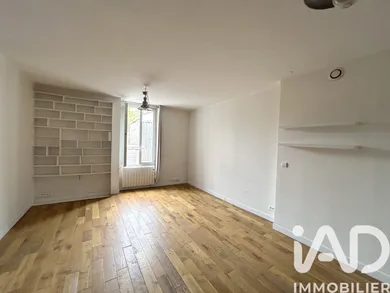 Maison à Bordeaux (33300)
