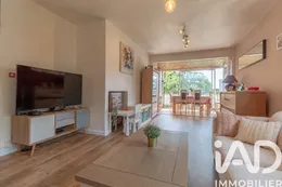 Apartment in Fontenay-le-Fleury (78330)