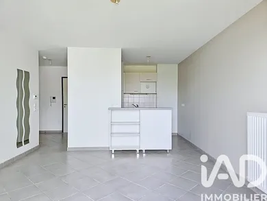 Apartment in Bègles (33130)
