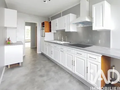 Apartment in Saint-Herblain (44800)