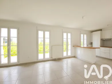 Maison de ville à Serris (77700)