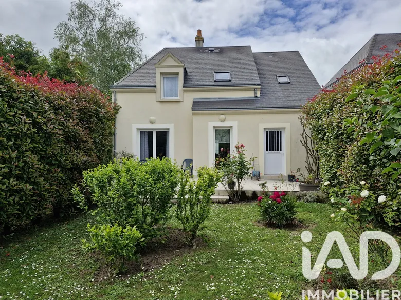 Maison 5 pièces 100 m² · à Neuville-aux-Bois · 100 m² · 255 000 €