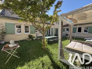 Townhouse in Courthézon (84350)