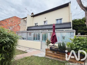 Maison de ville à Villeneuve-le-Roi (94290)