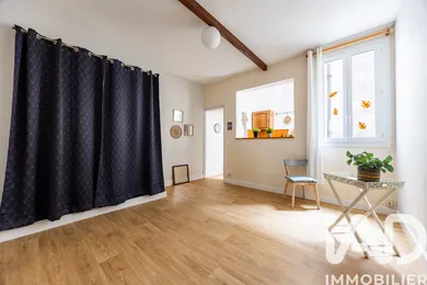 Apartment in Bordeaux (33800)