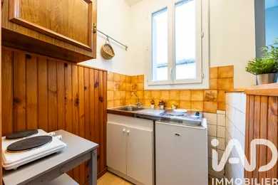 Apartment in Bordeaux (33800)