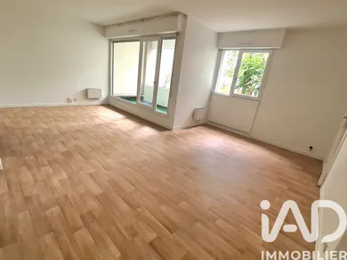 Apartment in Épinay-sur-Seine (93800)