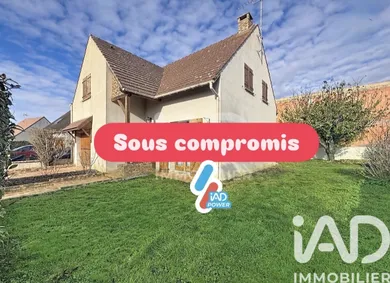 Maison traditionnelle à Yèbles (77390)