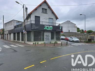 Building in Noisy-le-Grand (93160)