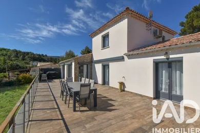 Maison traditionnelle à Plan-d'Aups-Sainte-Baume (83640)