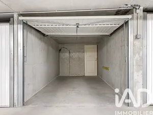 Garage in Cannes (06400)
