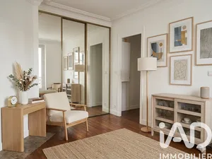 Apartment in Paris (75014)