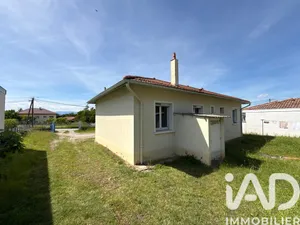 Traditional house in Épinouze (26210)