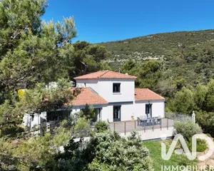 Traditional house in Plan-d'Aups-Sainte-Baume (83640)