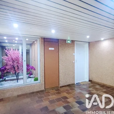 Apartment in Clichy (92110)