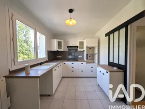 Duplex in Saint-Thibault-des-Vignes (77400)