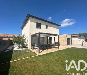 Maison traditionnelle à Laudun-l'Ardoise (30290)