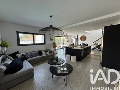 Architectural house in Les Sables-d'Olonne (85180)