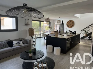 Architectural house in Les Sables-d'Olonne (85180)