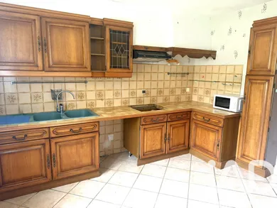Apartment in Pierrevert (04860)