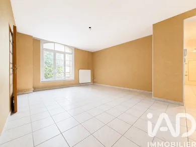 Apartment in Sedan (08200)