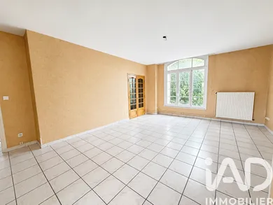 Apartment in Sedan (08200)