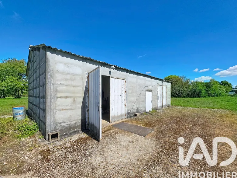 Murs commerciaux à Bonny-sur-Loire (45420) · 110 m² · 149 000 €