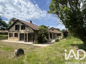 House in Larée (32150)