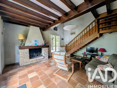 Traditional house in Le Porge (33680)