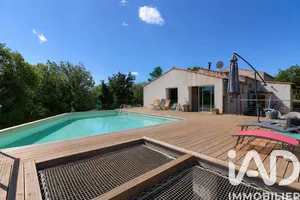 Maison de campagne à Tourves (83170)