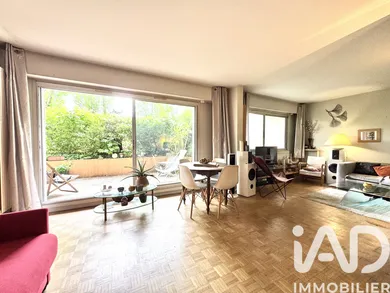 Apartment in Clichy (92110)