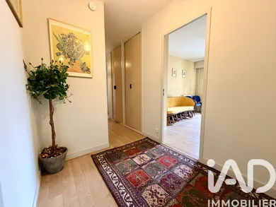Apartment in Melun (77000)