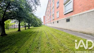 Apartment in Reims (51100)