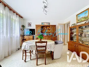 Apartment in Houilles (78800)