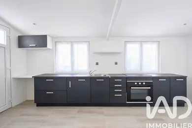 House in Saint-Pierre-Laval (42620)