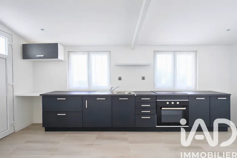 Maison 3 pièces 61 m² · à Saint-Pierre-Laval · 61,4 m² · 140 000 €
