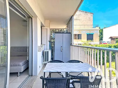 Apartment in Cannes (06400)