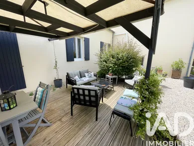 Maison de village à Blaignan-Prignac  (33340)