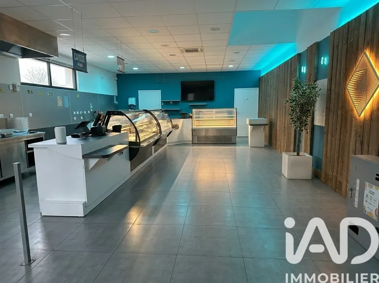 Droit au bail à La Châtaigneraie (85120) · 132 m² · 15 600 €